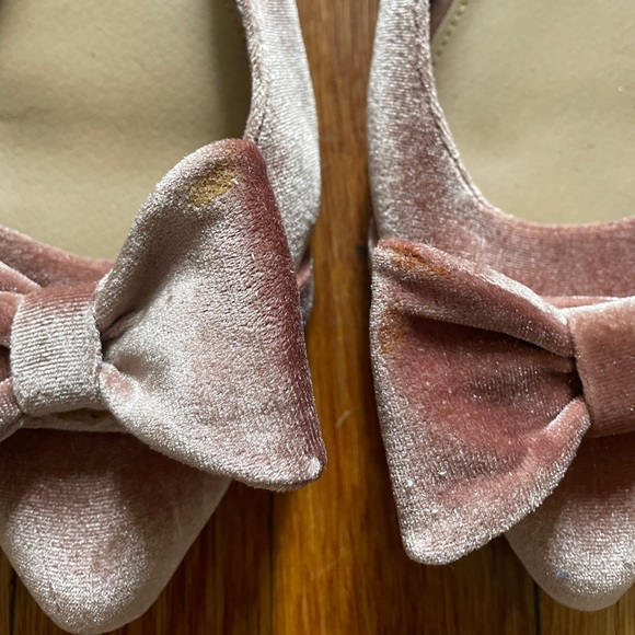 LOFT Velvet Bow Flats - Picture 5 of 7